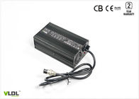 E - اسکوتر / دوچرخه 36 ولت 4 آمپر شارژر باتری هوشمند 180W، 155 × 90 × 50 MM